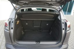 
										Navi*Full led*28000km*serwis ASO* full									