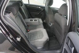 
										VW GOLF VII 1.5 TSI full									