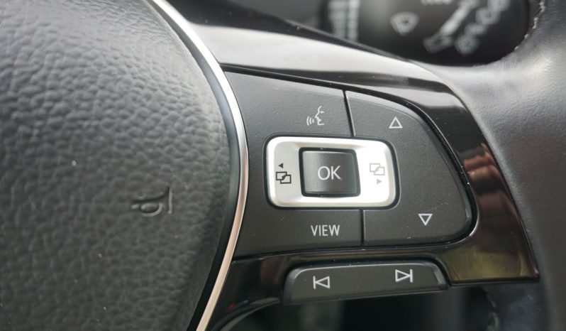 
								VW GOLF VII 1.5 TSI full									
