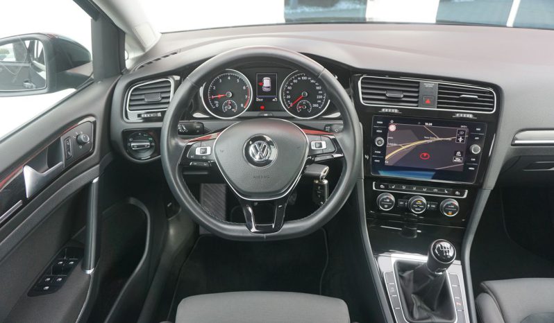 
								VW GOLF VII 1.5 TSI full									