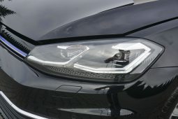 
										VW GOLF VII 1.5 TSI full									