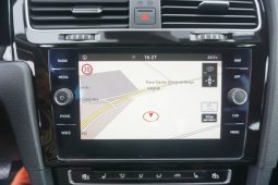 
										VW GOLF VII 1.5 TSI full									