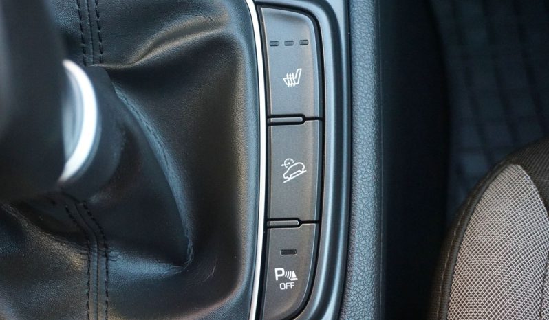 
								HYUNDAI KONA full									