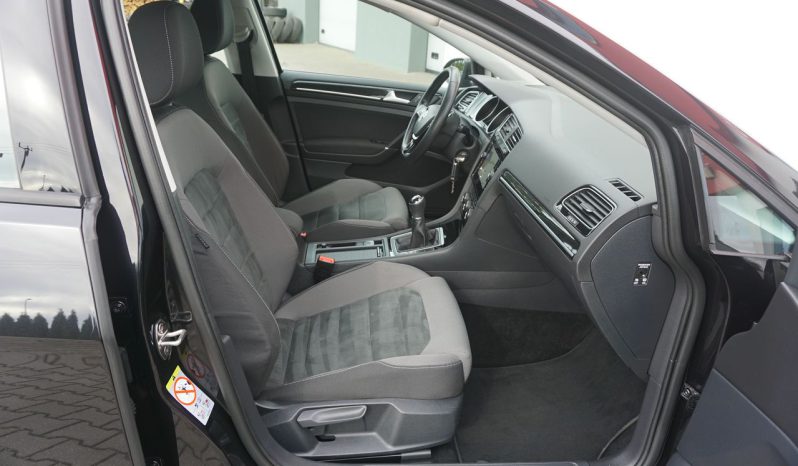 
								VW GOLF VII 1.5 TSI full									