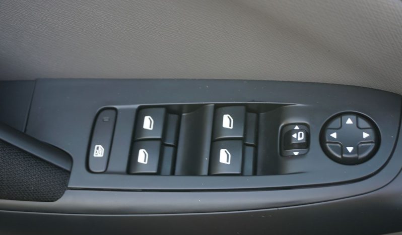 
								110000km*serwis*navi*1.6*120KM*Klimatronic full									