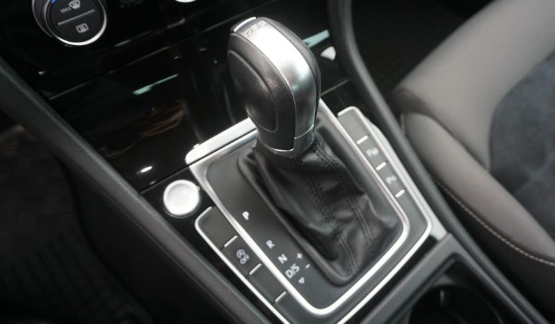 
								VW GOLF VII R LINE 2.0 TDI full									