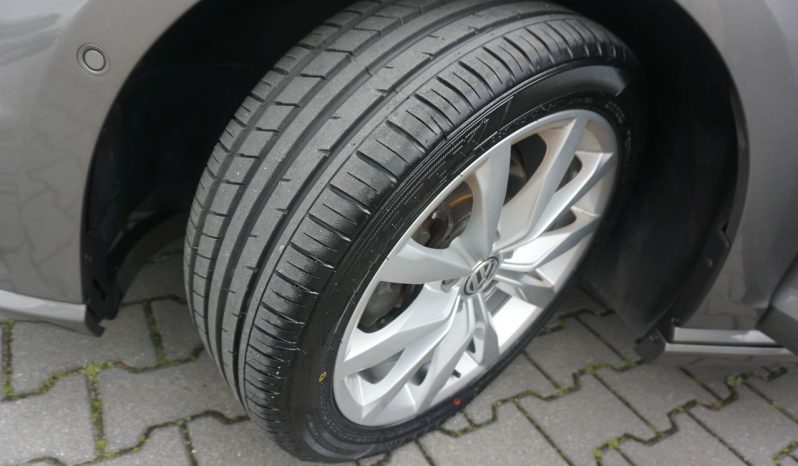 
								VW GOLF VII R LINE 2.0 TDI full									