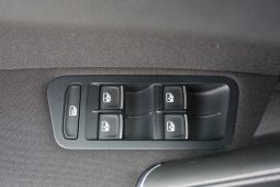 
										VW GOLF VII R LINE 2.0 TDI full									