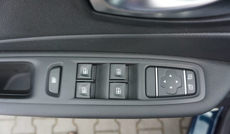 
								RENAULT CAPTUR full									