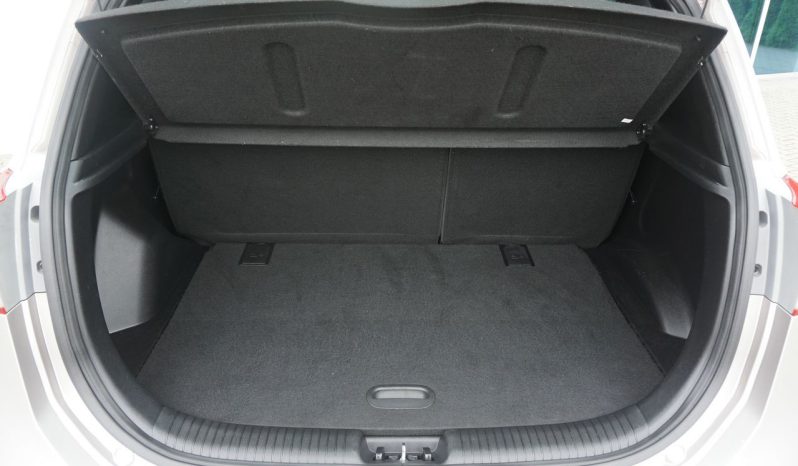
								HYUNDAI IX20 1.6 GDI full									