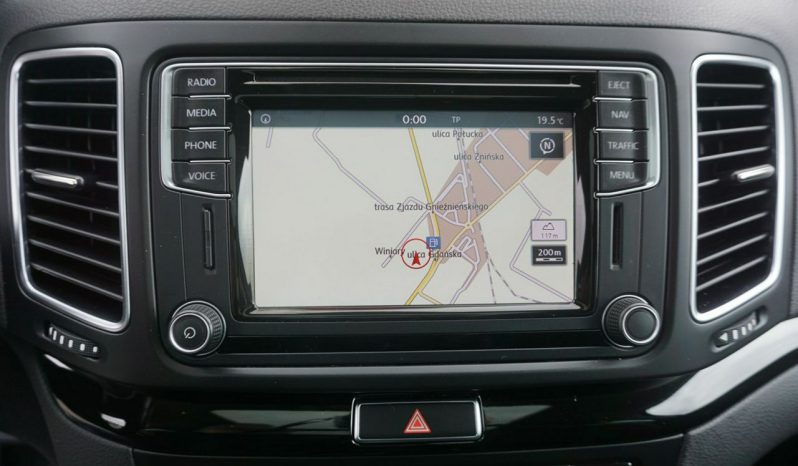 
								VOLKSWAGEN SHARAN full									