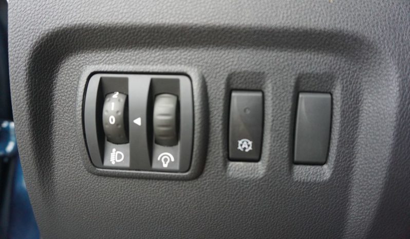 
								RENAULT CAPTUR full									